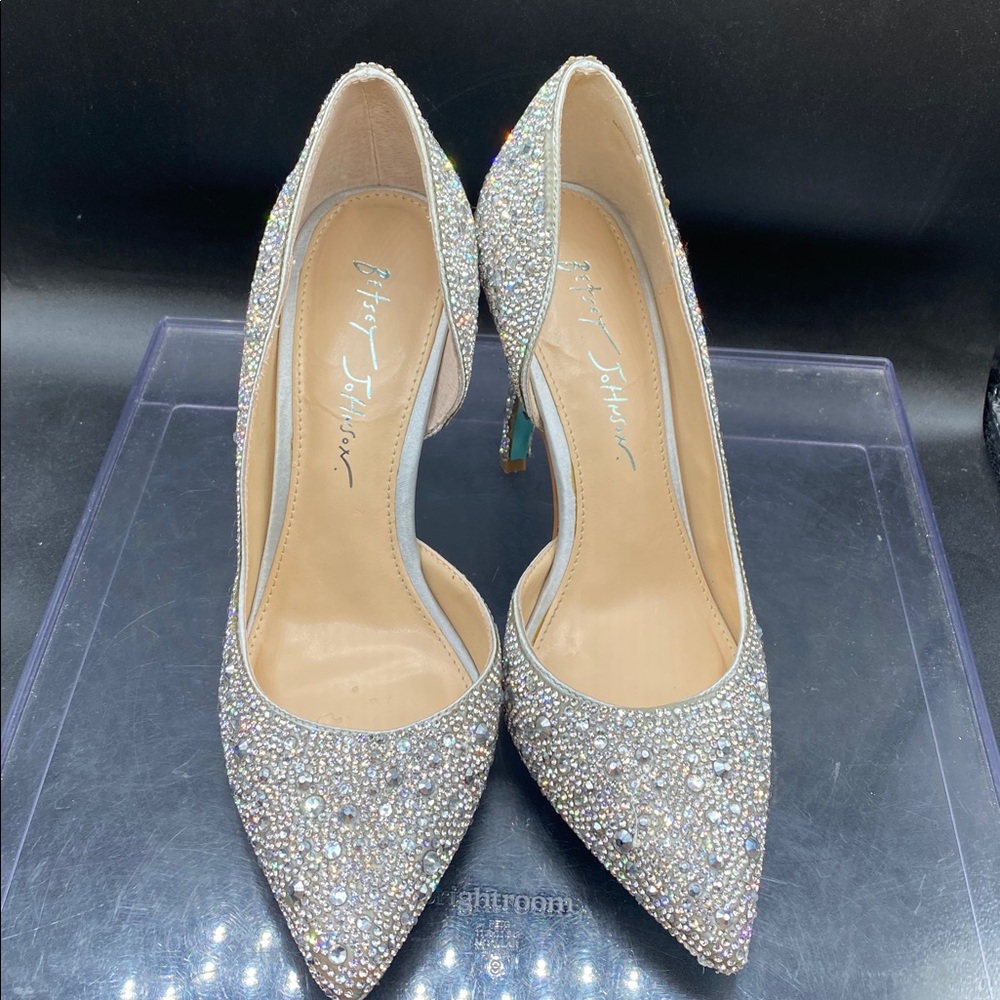 Betsey Johnson Shary Silver Rhinestone Pumps Size 7.5M - Great Pre-Owned
